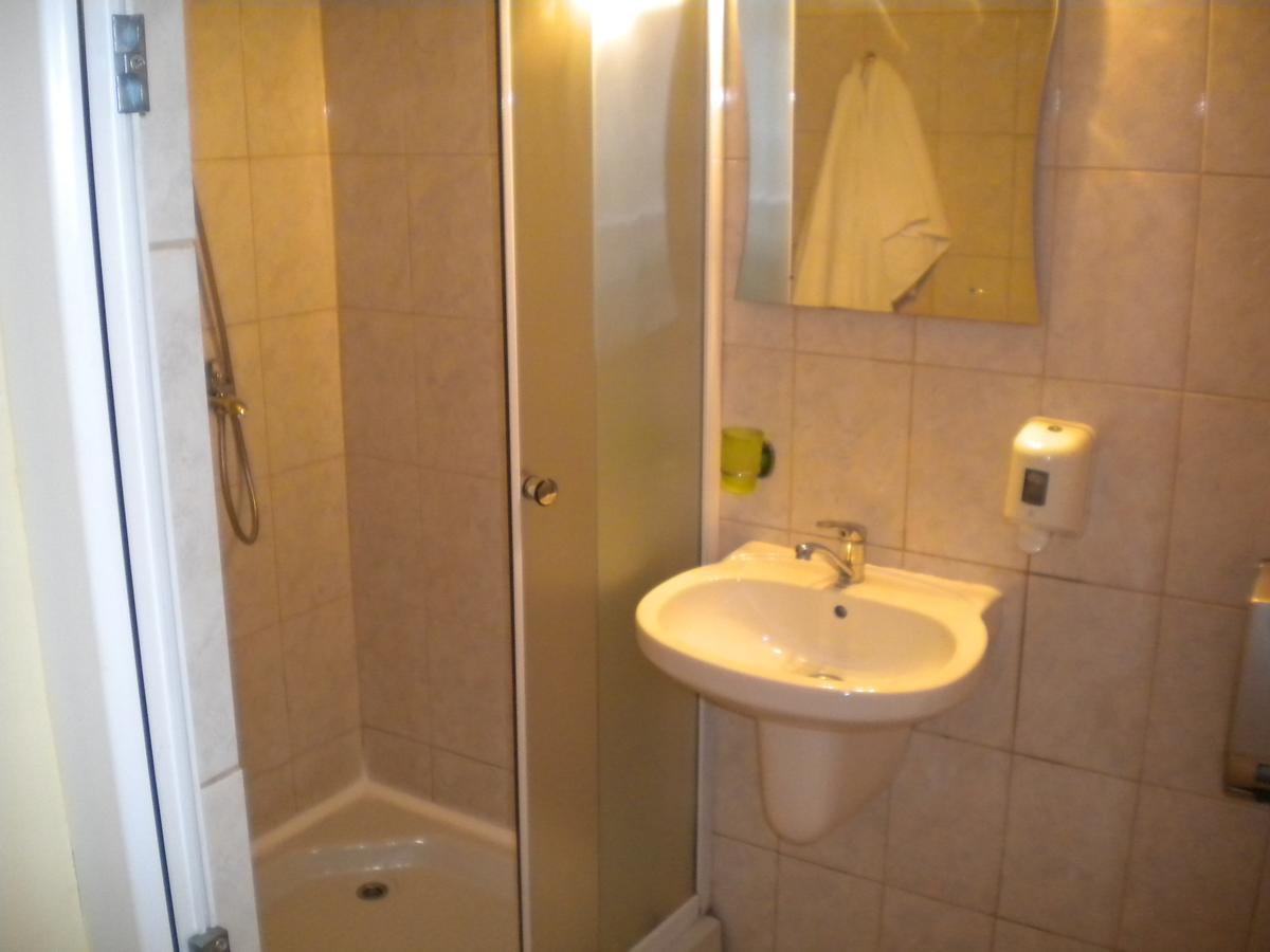 Motel Dalia Джилэу Экстерьер фото
