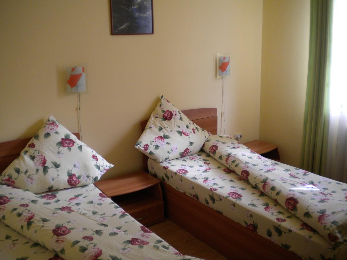 Motel Dalia Джилэу Экстерьер фото