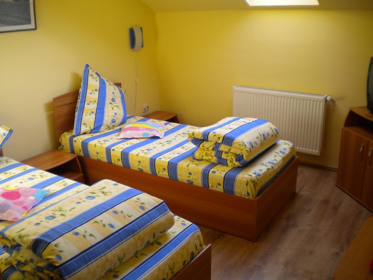 Motel Dalia Джилэу Экстерьер фото